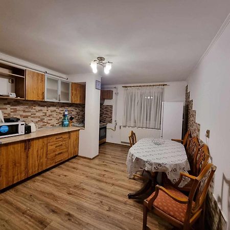 Lovely 2 Bedrooms Flat Cornelia- Central Corabia Екстериор снимка